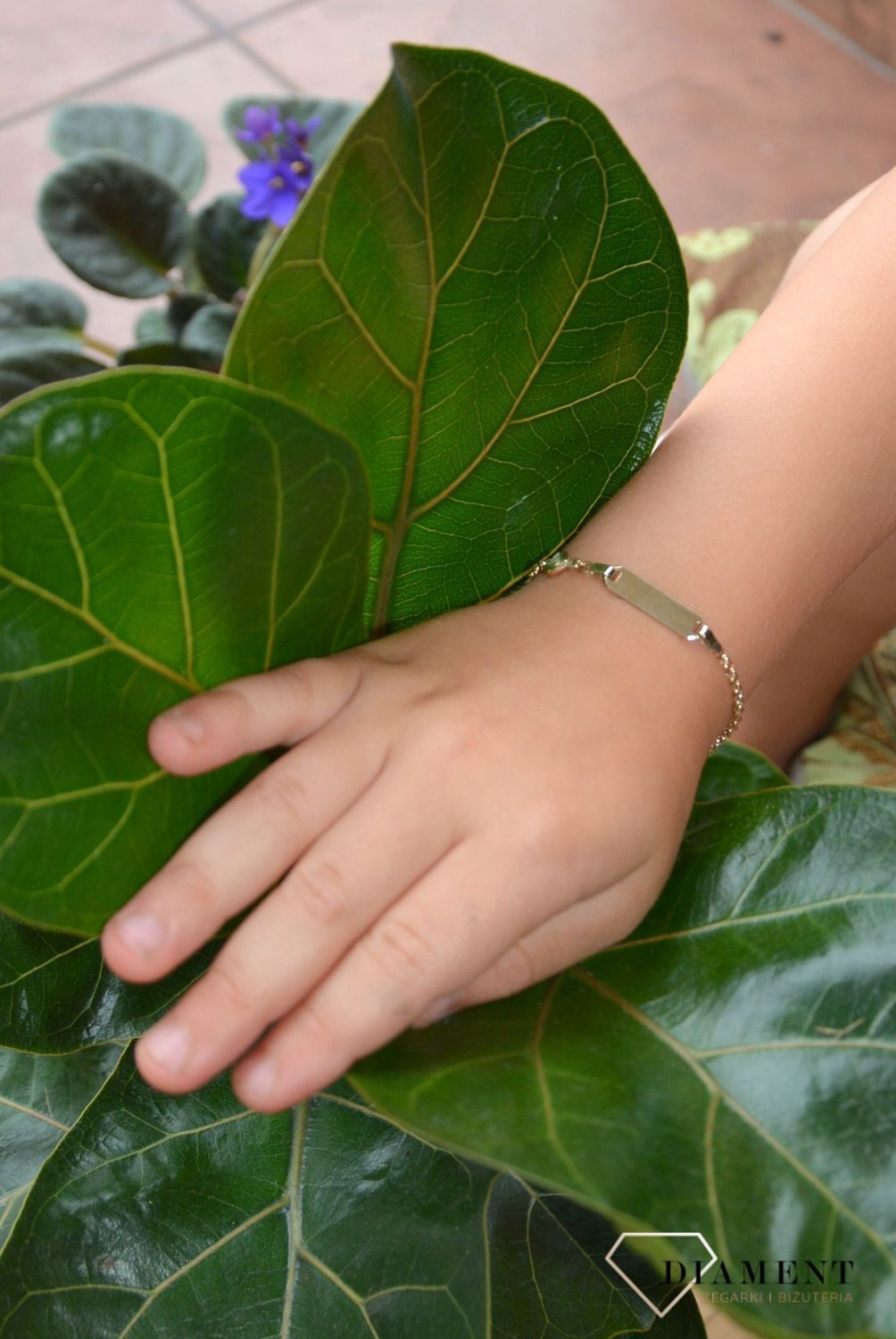 Złota bransoletka blaszka dla dziecka do graweru.jpg